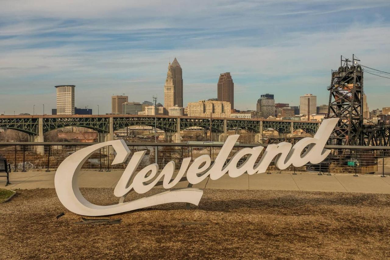 Frontdesk Osborn Apts Downtown Clevelandアパートメント エクステリア 写真