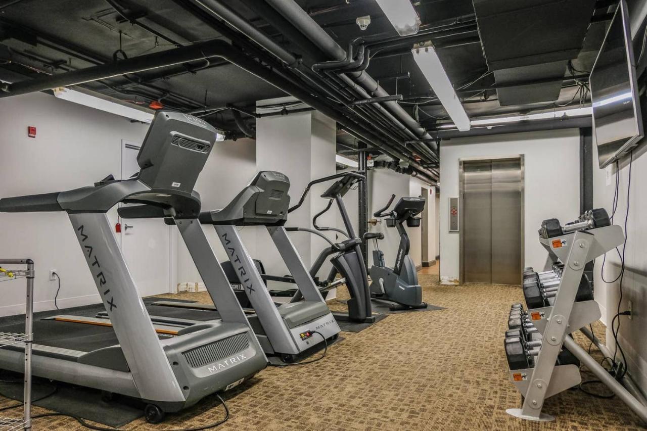 Frontdesk Osborn Apts Downtown Clevelandアパートメント エクステリア 写真